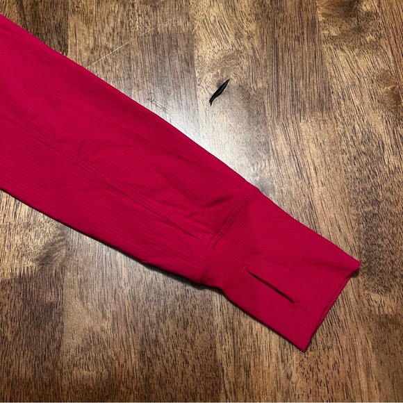 Lululemon In Flux Jacket in Cranberry Zip Up Red with Hood Size 8 - Picture 12 of 14